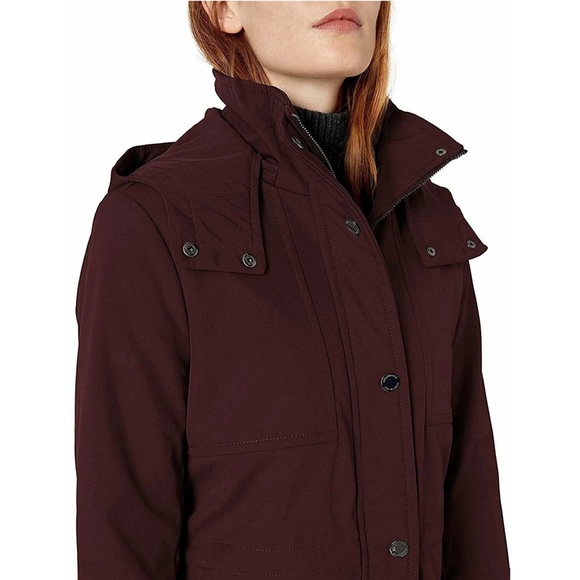 KENNETH COLE PLUS SIZE HOODED ANORAK RAIN JACKET - Picture 4 of 9
